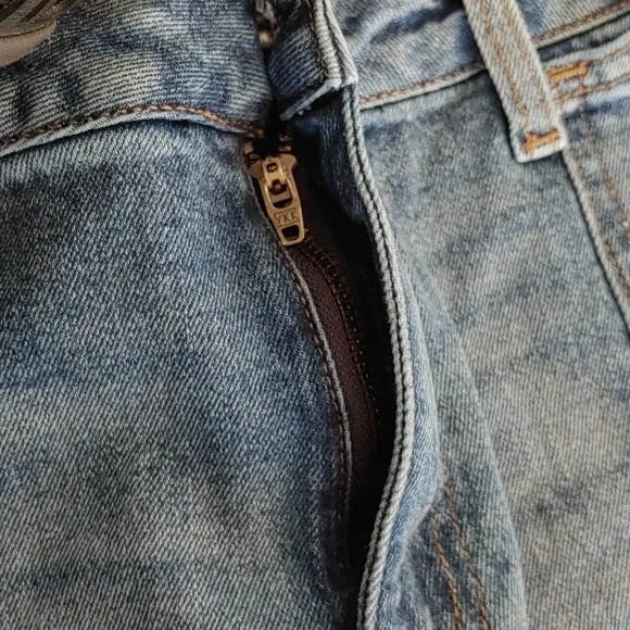 Kut from the Cloth High Rise Jane Denim Shorts Size 6 - Picture 4 of 5